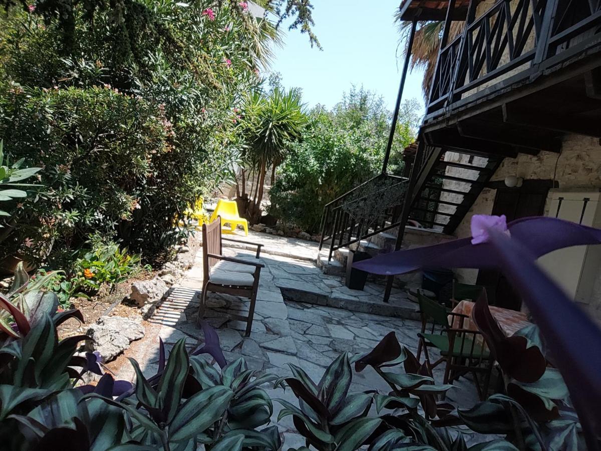 Liakoto Guest House Panayia Ngoại thất bức ảnh