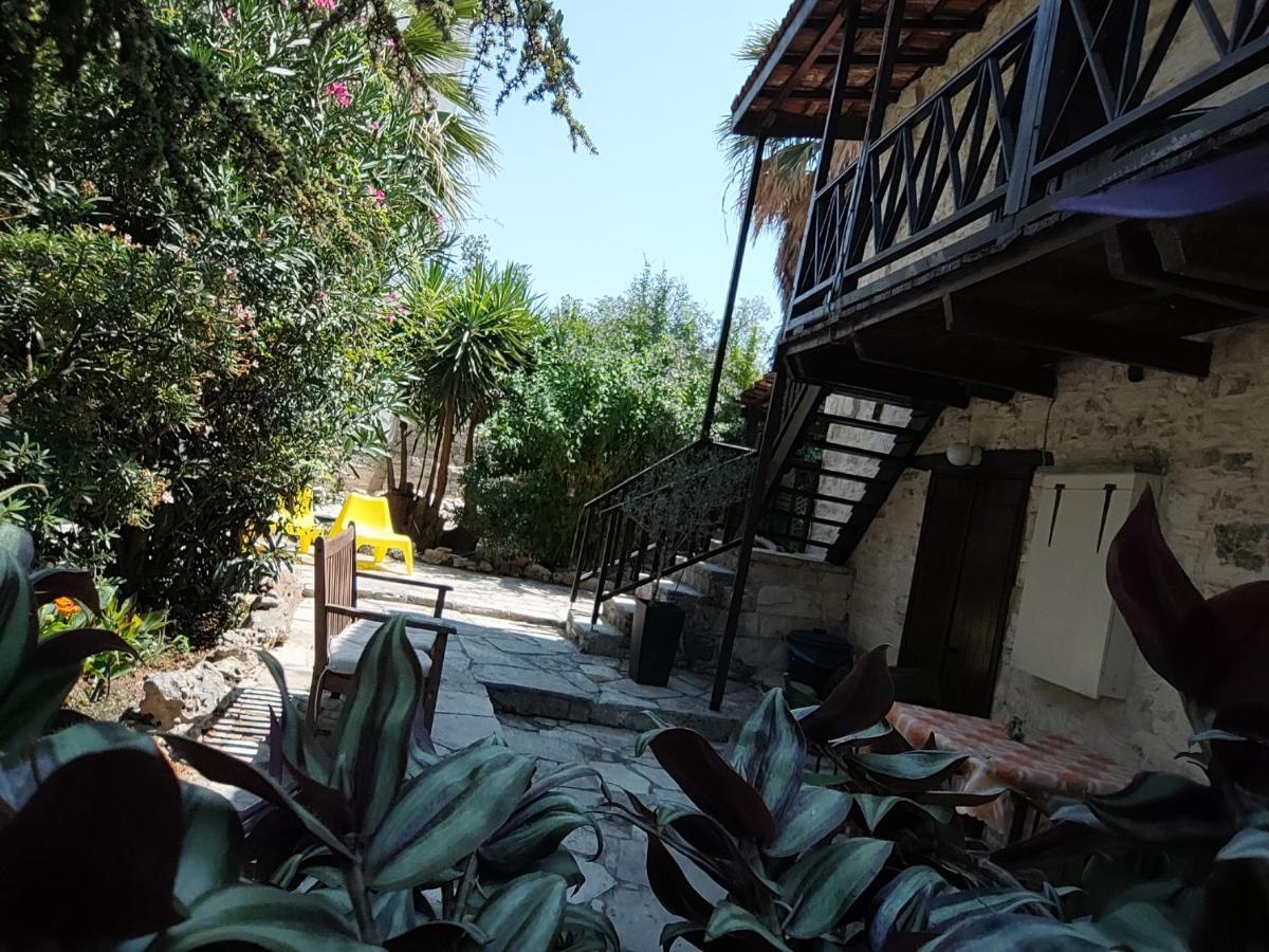 Liakoto Guest House Panayia Ngoại thất bức ảnh