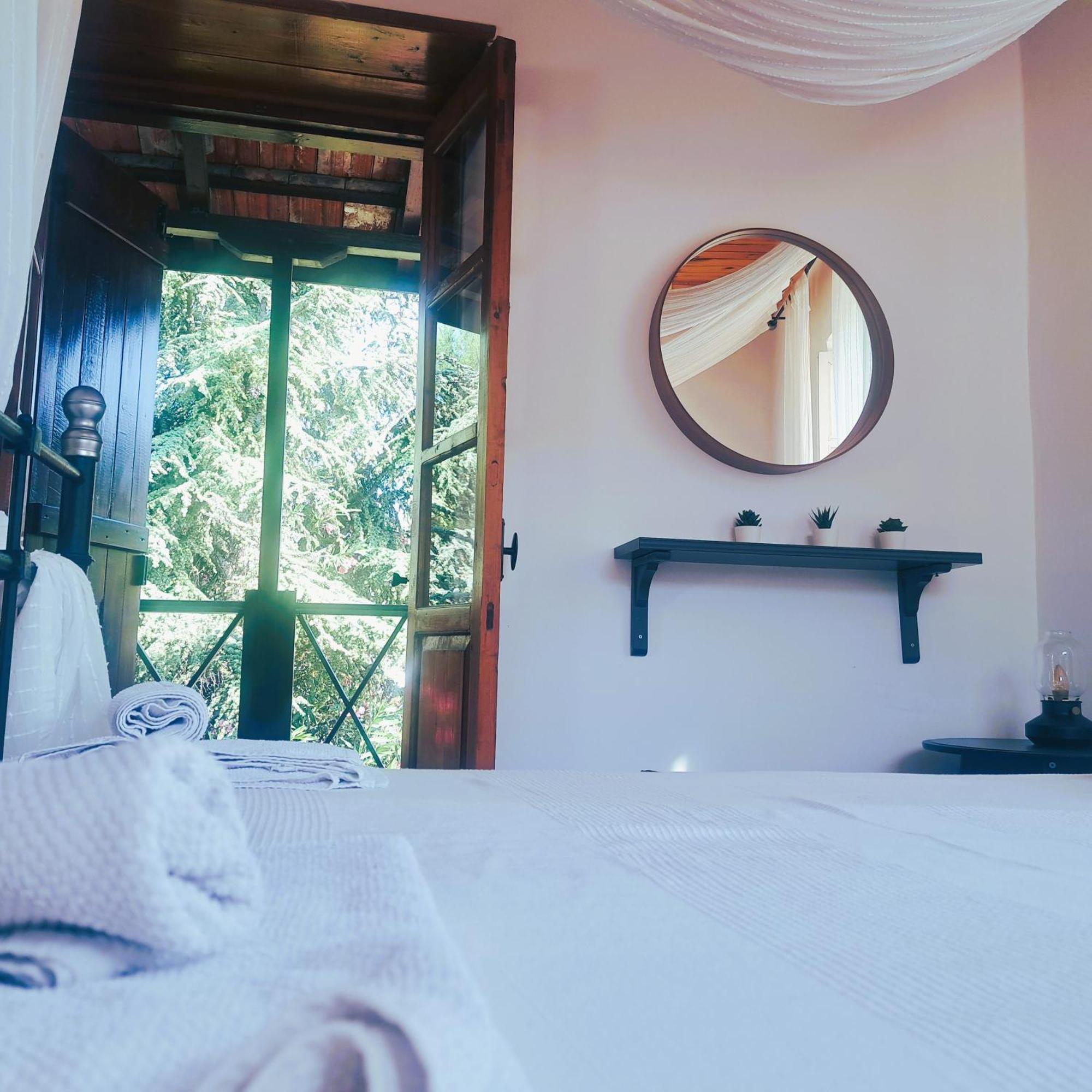Liakoto Guest House Panayia Ngoại thất bức ảnh