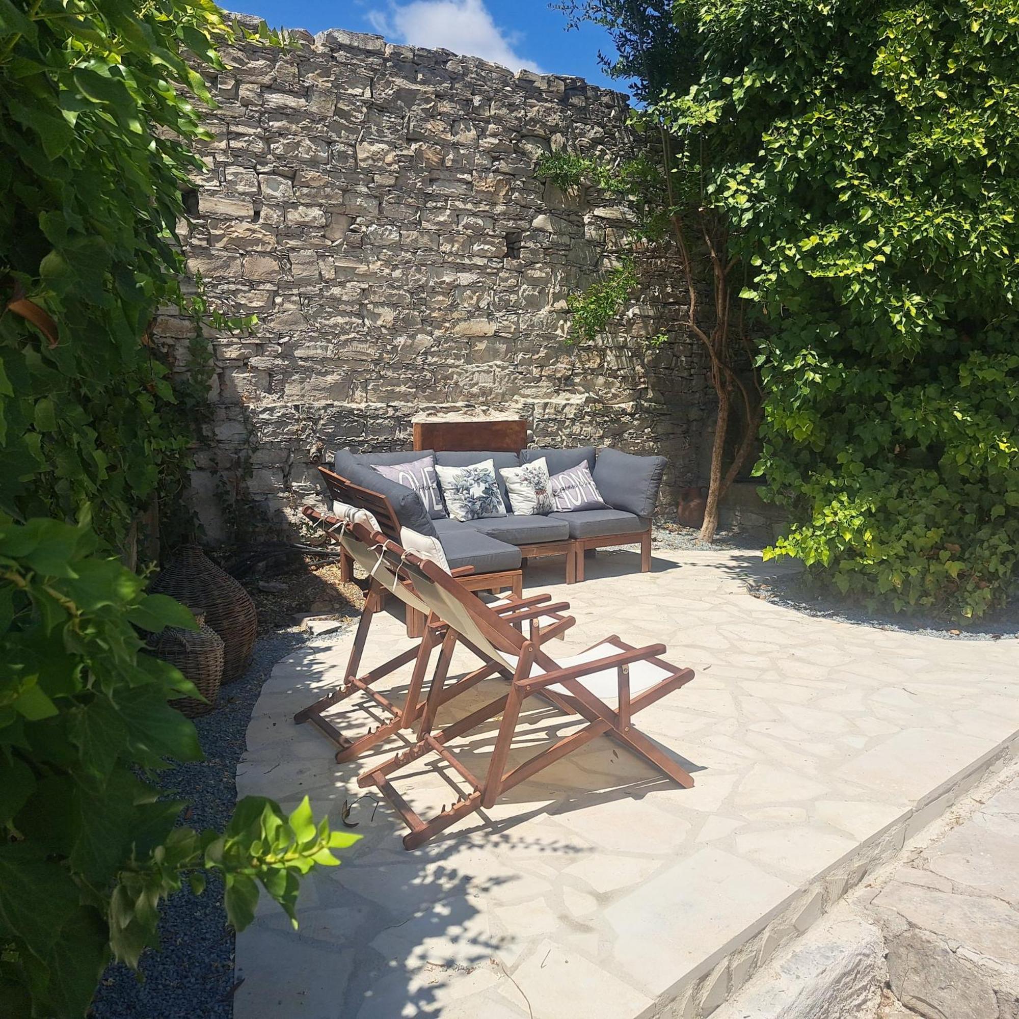 Liakoto Guest House Panayia Ngoại thất bức ảnh
