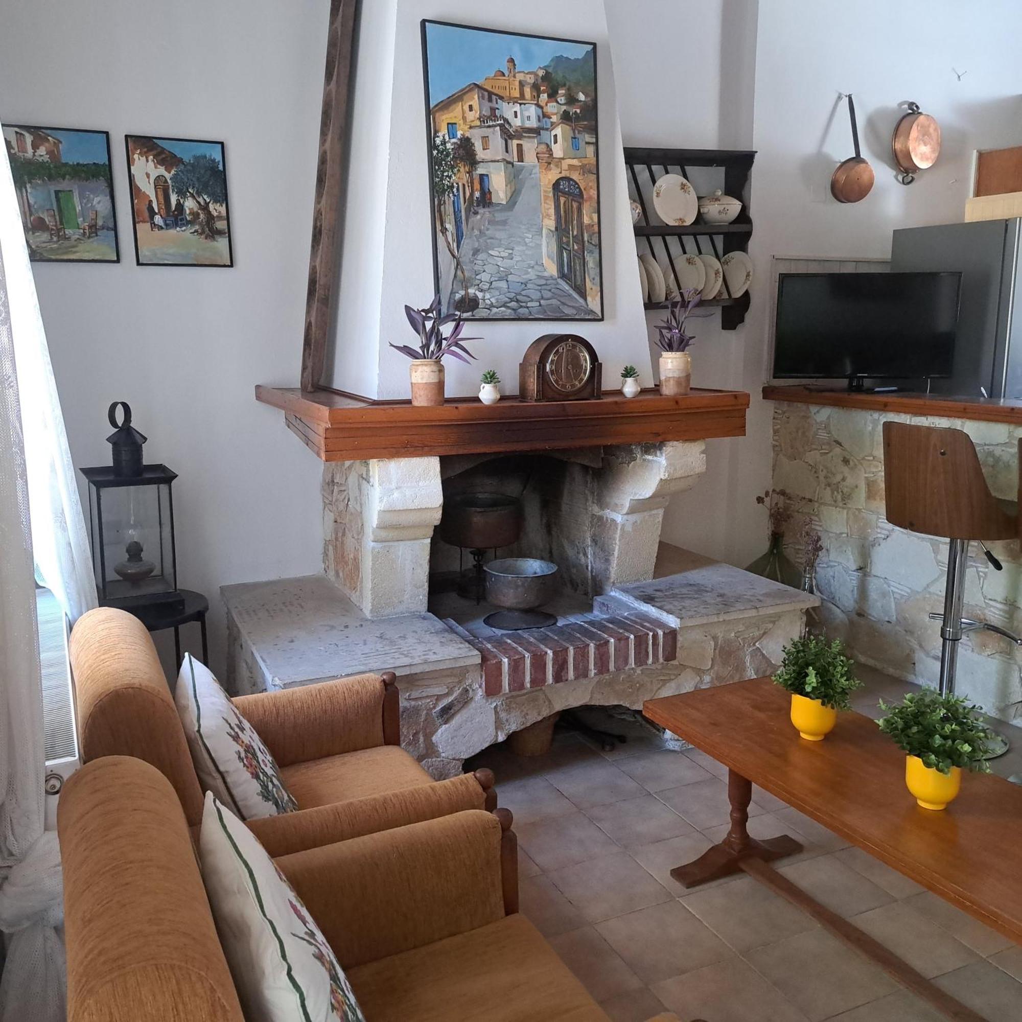 Liakoto Guest House Panayia Ngoại thất bức ảnh
