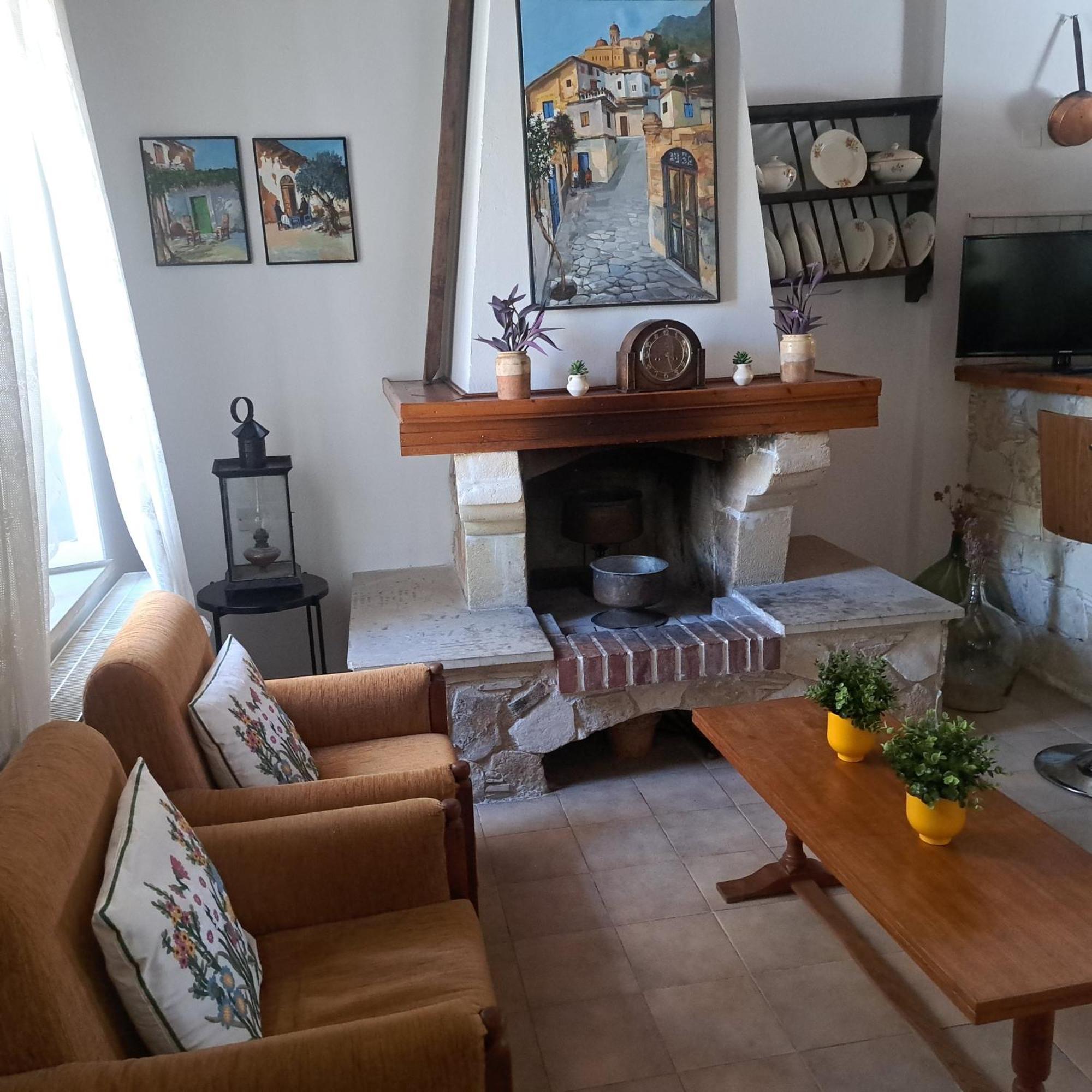 Liakoto Guest House Panayia Ngoại thất bức ảnh